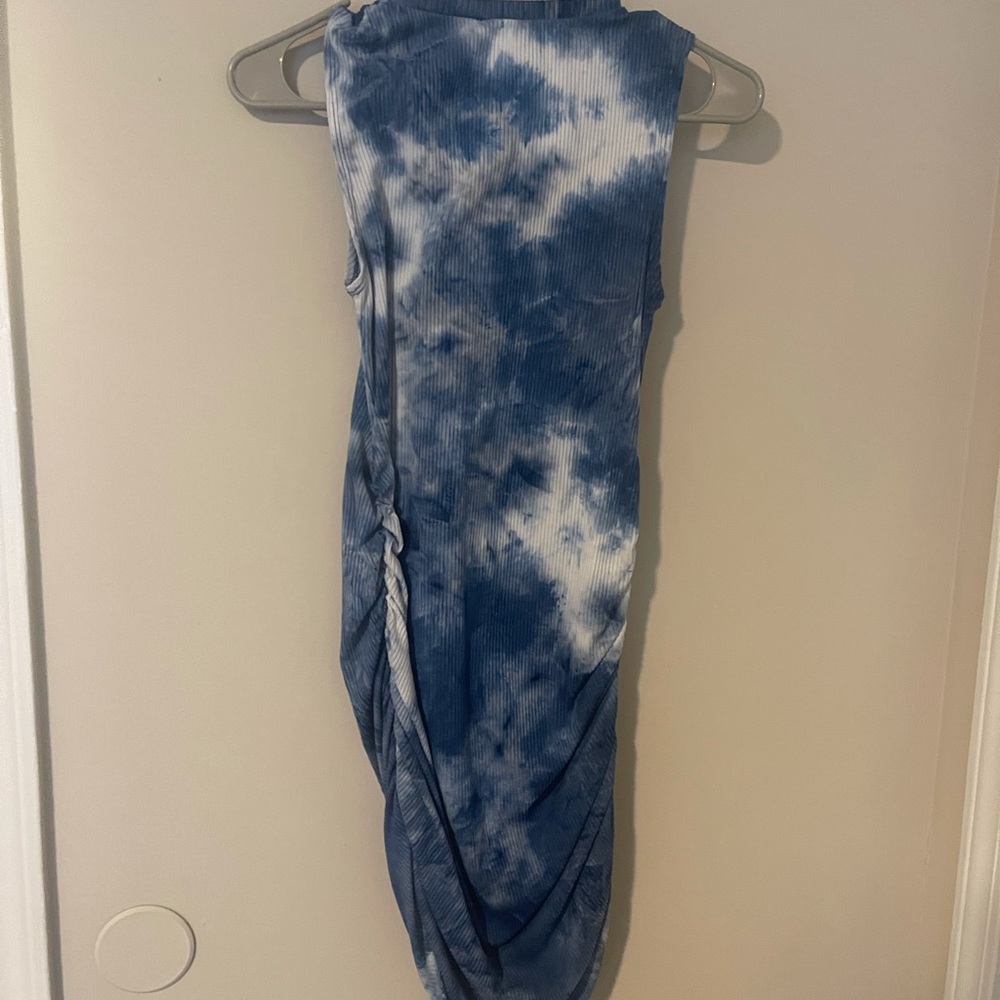 DRESS - Picture 3 of 4